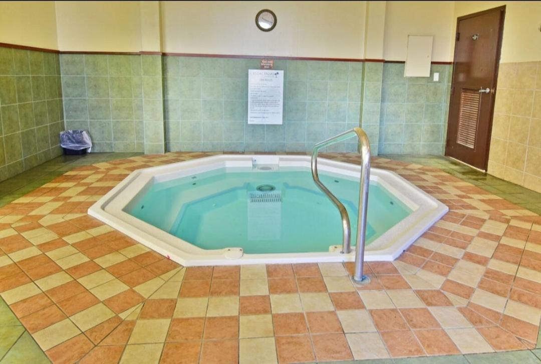 World Cup Resort Style Themed Rooms Kid Friendly Davenport Bagian luar foto