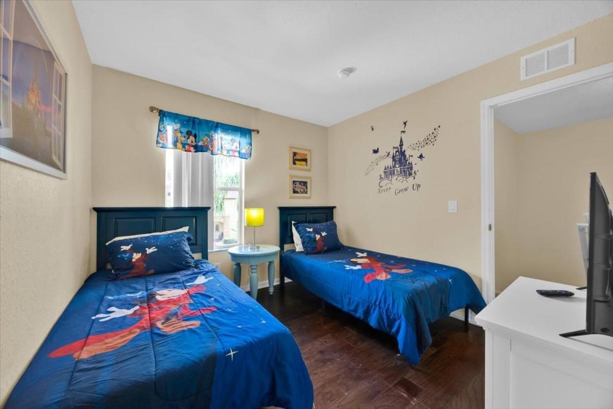 World Cup Resort Style Themed Rooms Kid Friendly Davenport Bagian luar foto